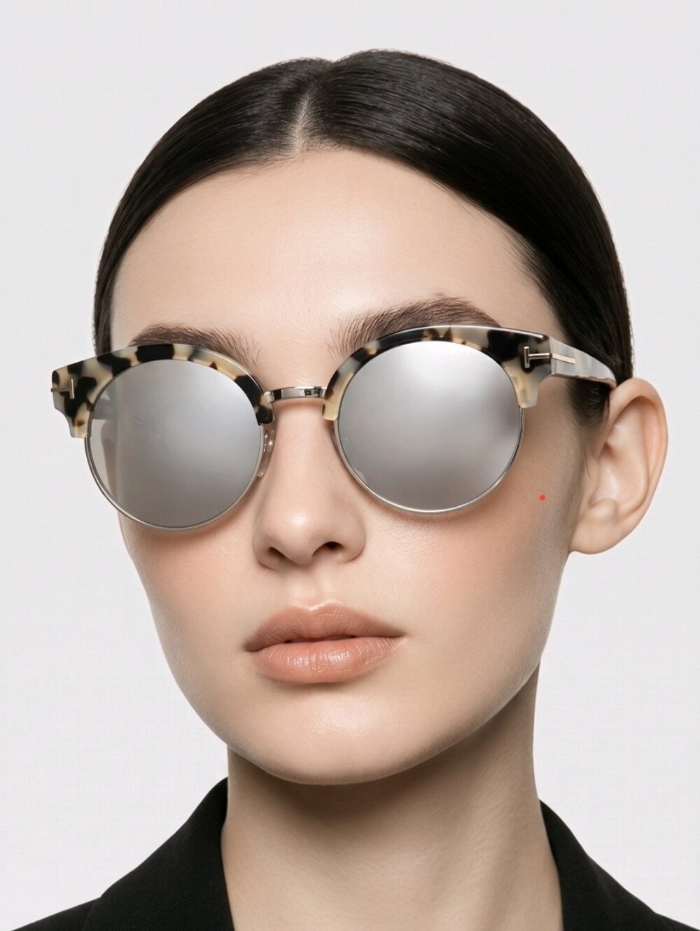 Tom Ford Stylish Round Tortoiseshell Sunglasses with Brown Mirrored Lenses